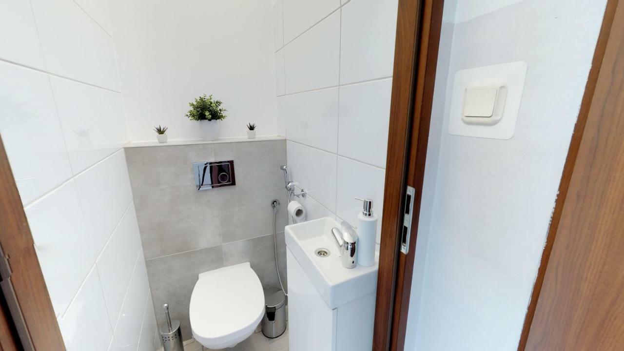 New Whitehouse Rooms Gdańsk Exteriör bild